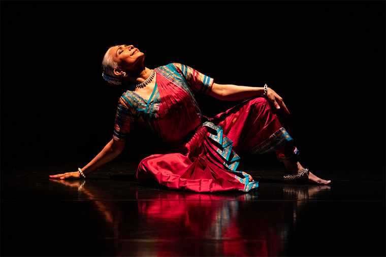 The serene elegance of Bijayini Satpathy in performance. (Photo by Maria Baranova)