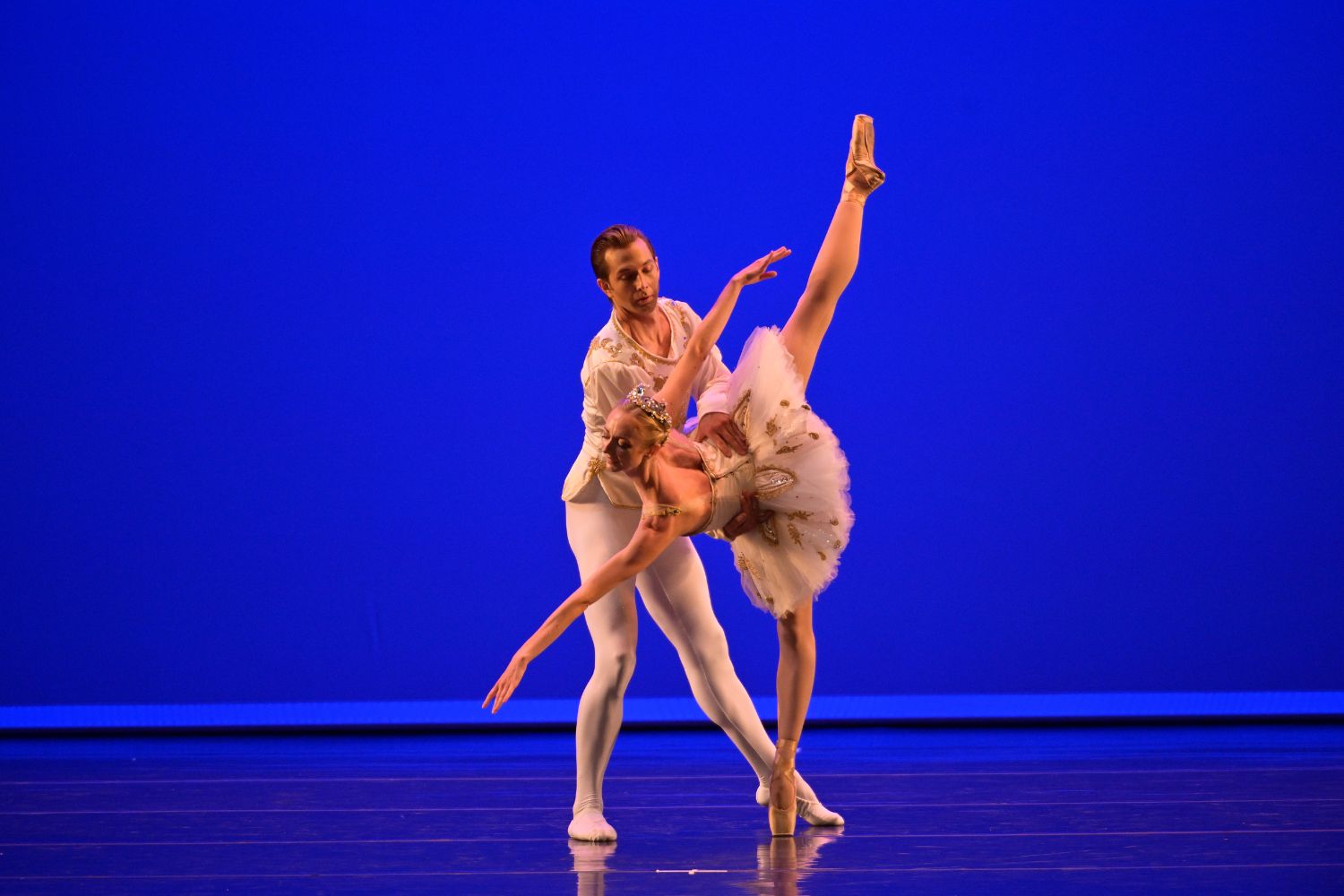 Pittsburgh Ballet Theatre's Hannah Carter and Lucius Kirst (Photo by Simon Soong/courtesy of Miami Hispanic Ballet/International Ballet Festival of Miami)