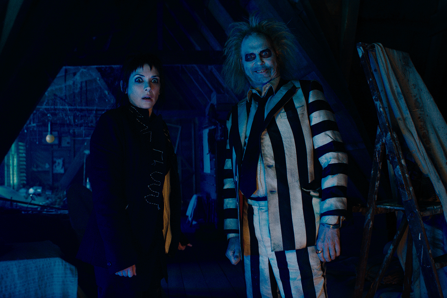 Winona Ryder as Lydia Deetz and Michael Keaton as Beetlejuice in a scene from 