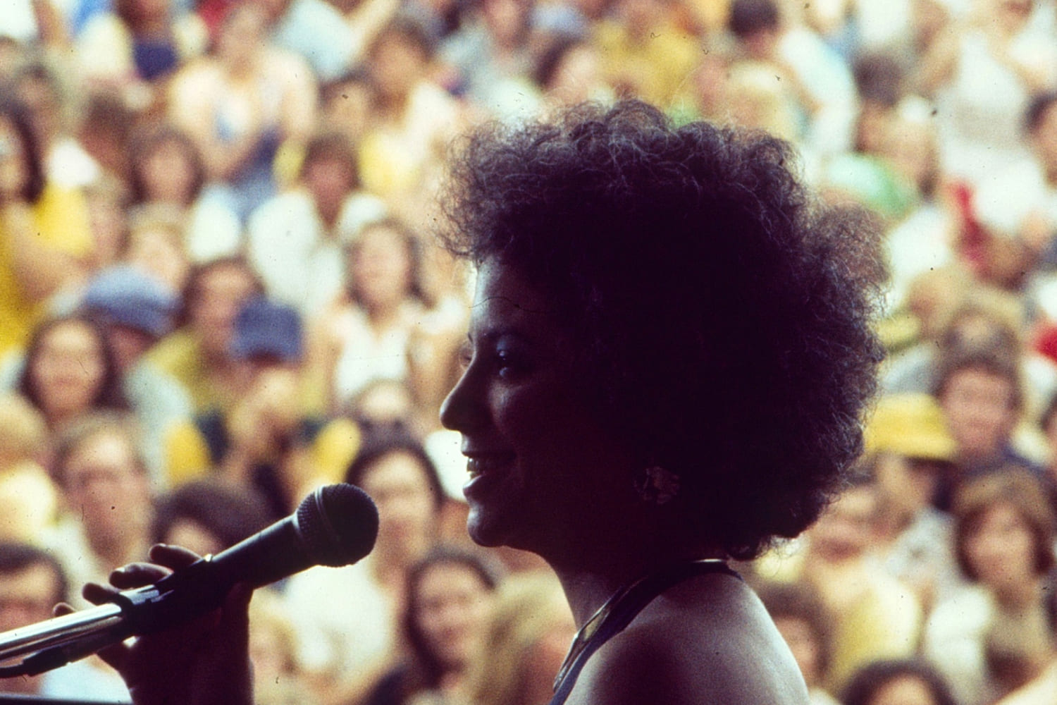 Janice Ian performing in the 1970s. Photo by Greenwich Entertainment